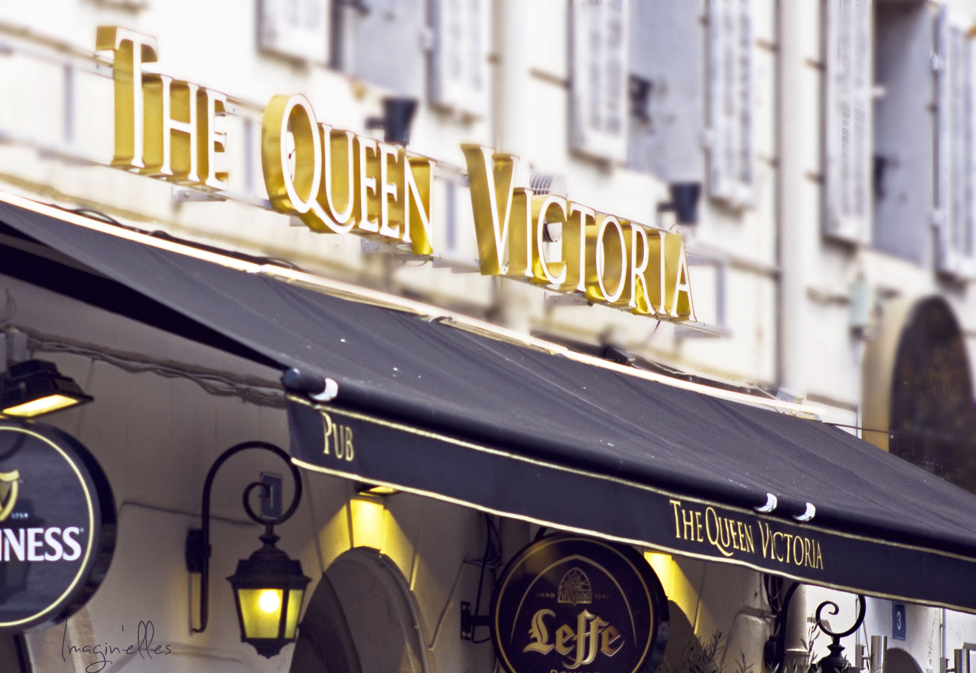 The Queen Victoria : Restaurant Pub sur le Vieux de Port de Marseille