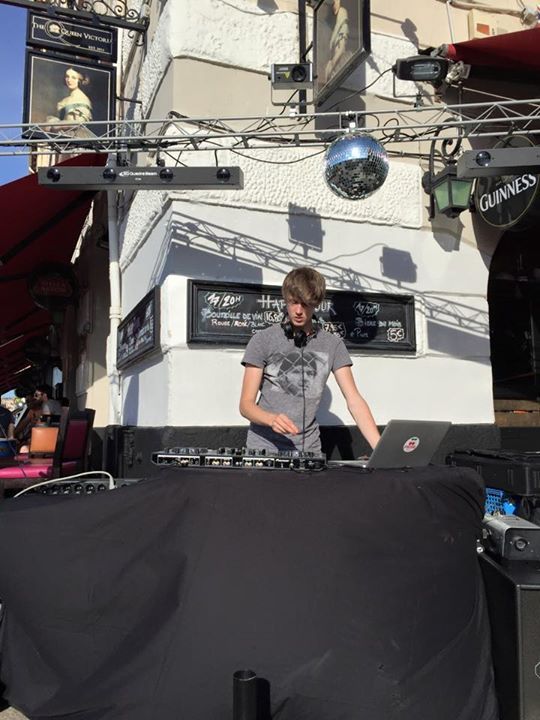 Bar avec DJ Marseille Vieux Port