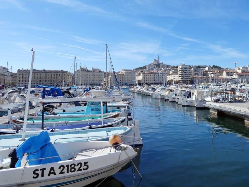Restaurant avec grande capacité d’accueil à Marseille Vieux-Port