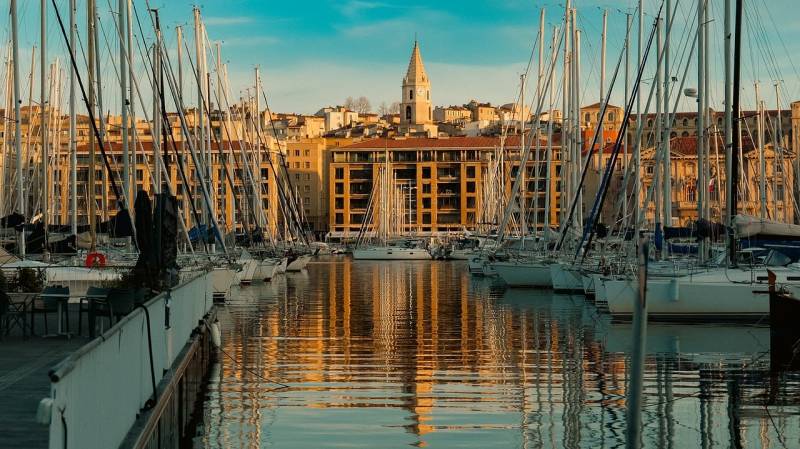 Restaurant de groupe pour l'organisation d'un anniversaire à Marseille dans les Bouches-du-Rhône