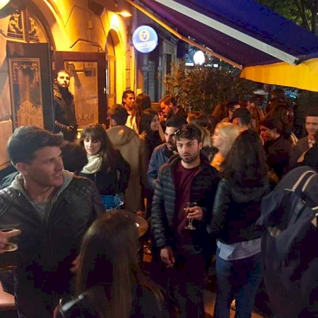 Notre zone d'activité pour ce service Bar anglais avec billard